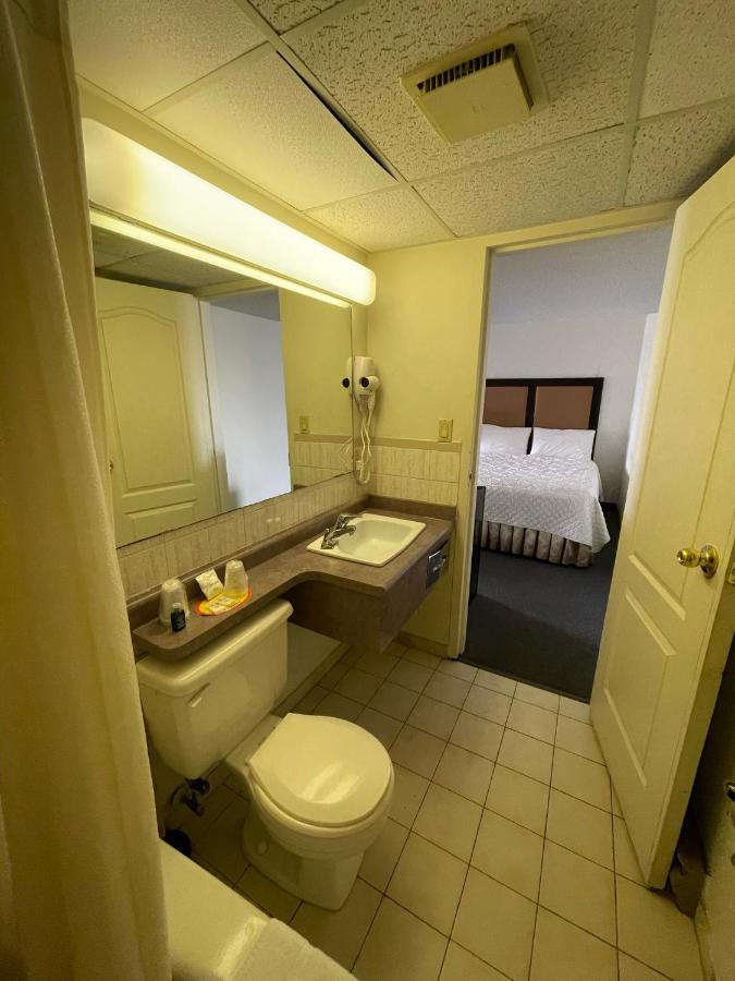 מפלי הניאגרה 6032 Persepolis Inn מראה חיצוני תמונה